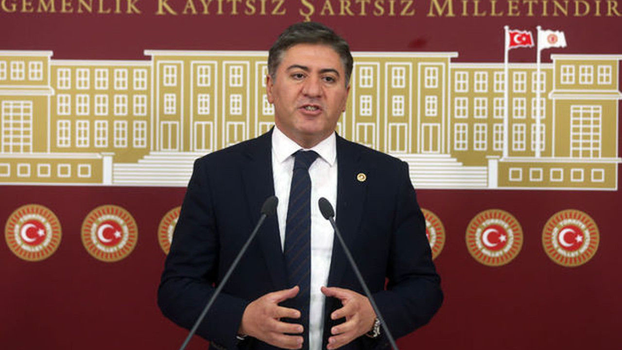 Ücretsiz gönderilen 1 milyon doz aşıya para ödendiğinin belgesi ortaya çıktı. CHP’li Murat Emir paylaştı