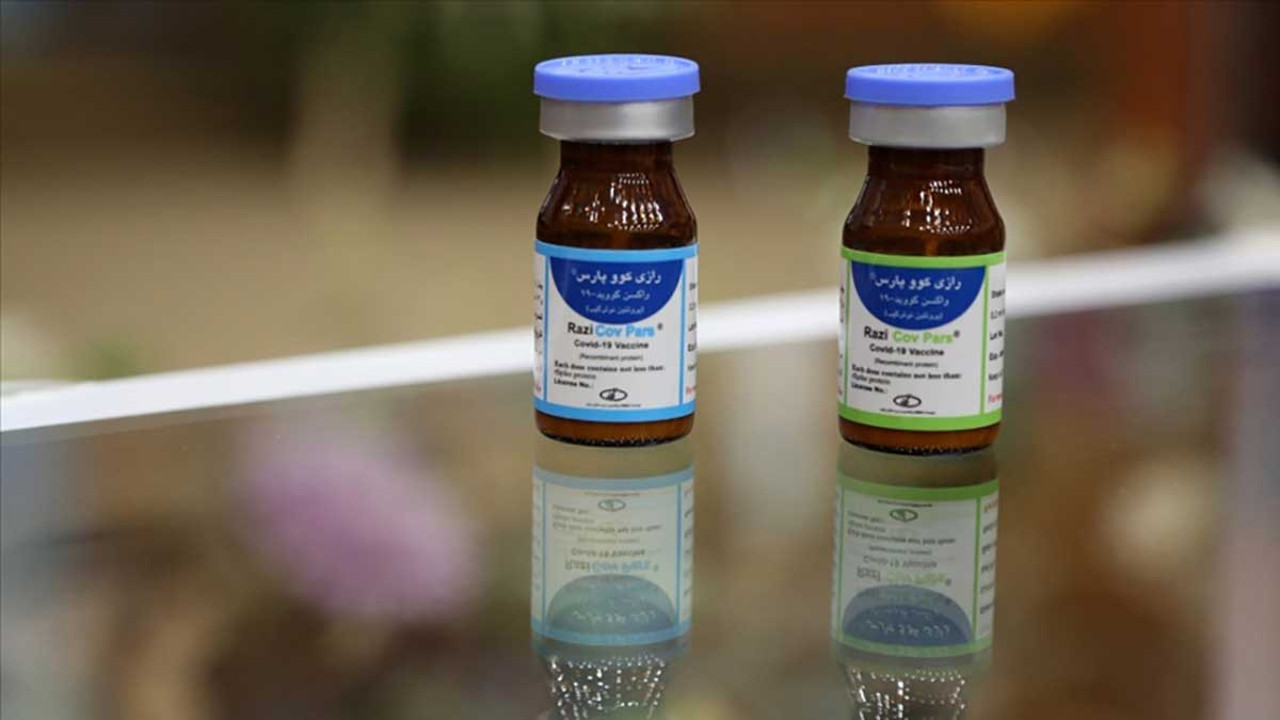 İran ikinci yerli aşısını da insan üzerinde denedi