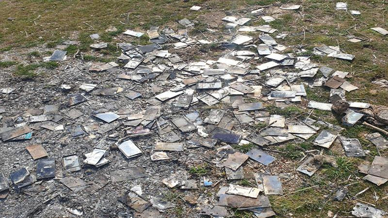 ByLock yüklendiği için mi imha edildi. Kayseri'de yüzlerce yakılmış telefon bulundu