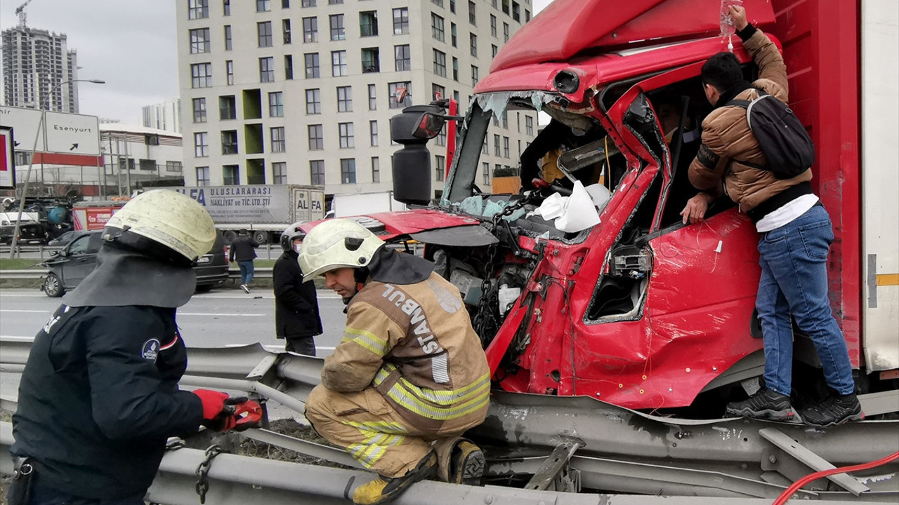 TEM bağlantı yolunda feci kaza