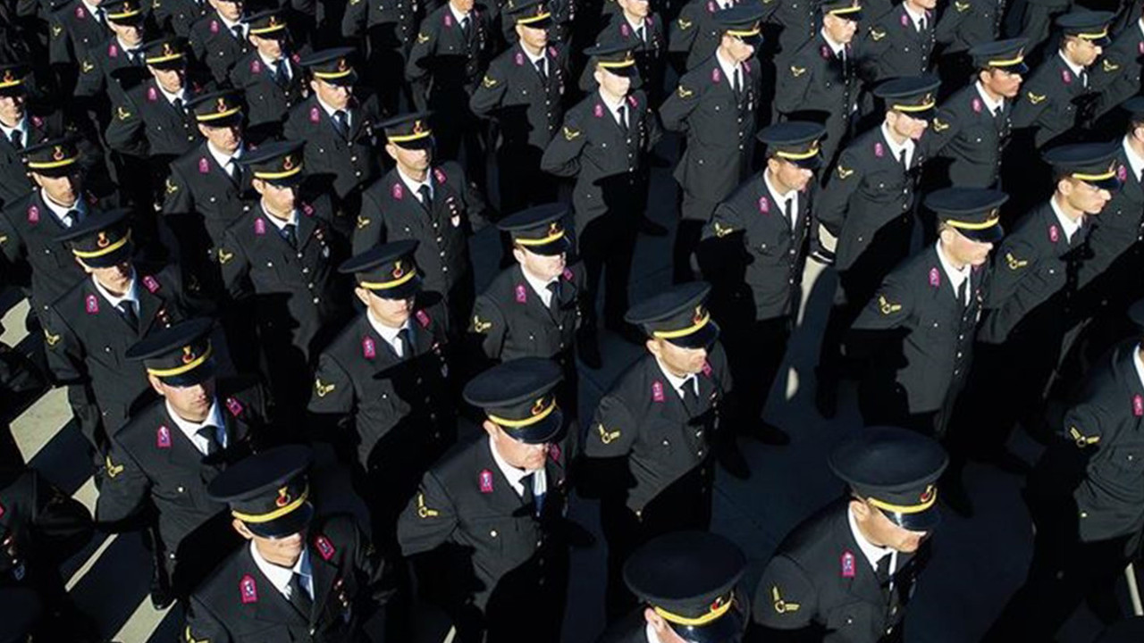 Jandarma Genel Komutanlığı’na sözleşmeli subay alınacak. JGK’ya başvuru tarihleri ne zaman. Subaylık başvurusu nasıl yapılır