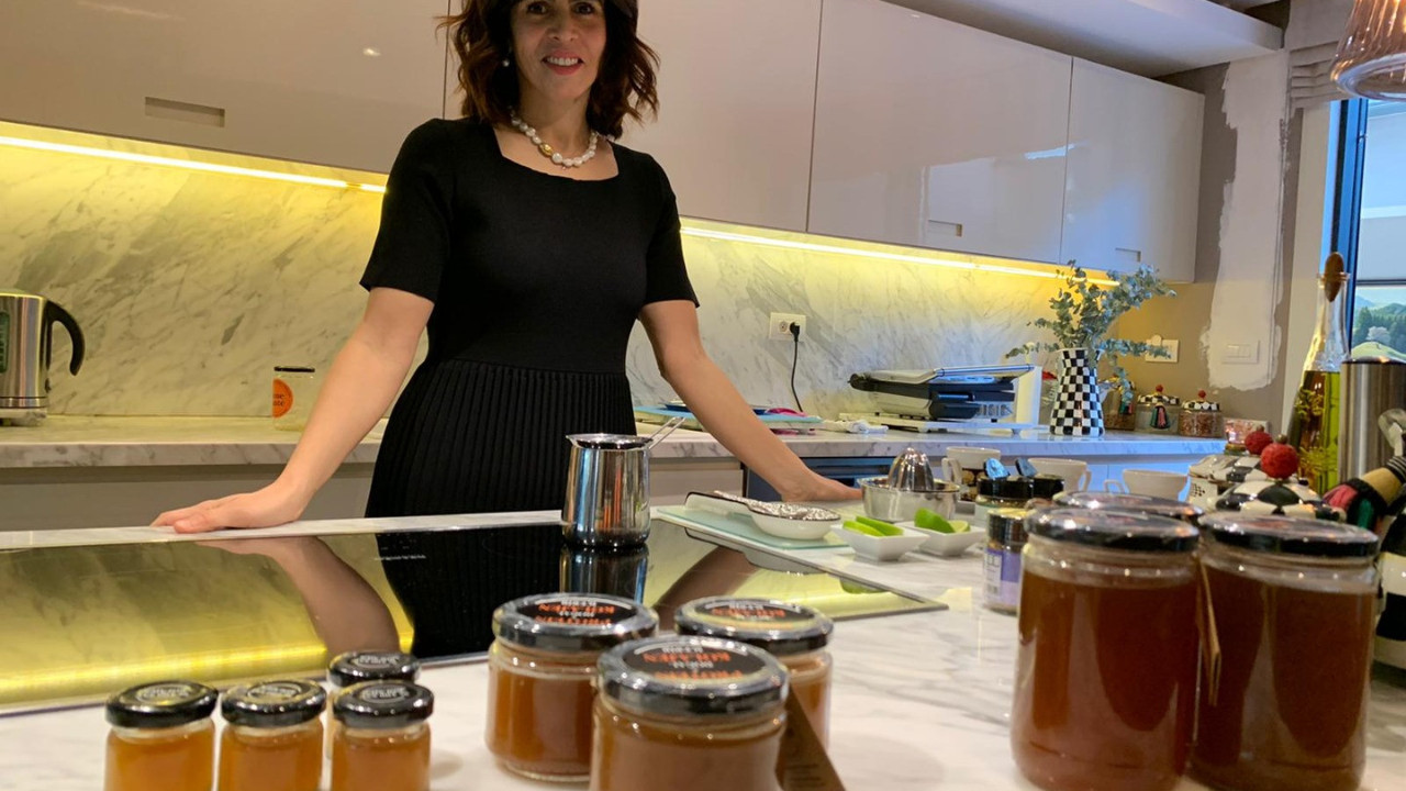 Babaannesinden öğrendi şimdi siparişlere yetişemiyorlar. Bağışıklığı zımba gibi yapıyor