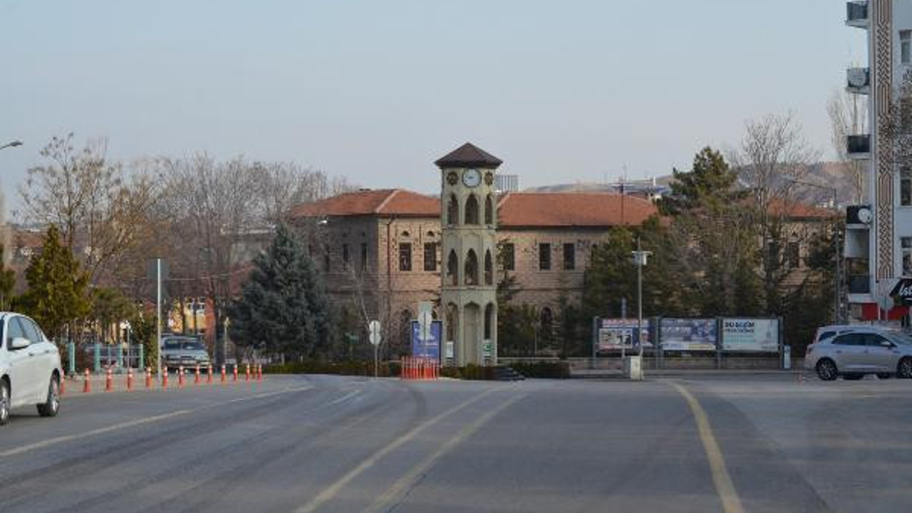 Türkiye'de ilk kez uygulandı. Şehir tamamen kapandı. Tek bir istisna var