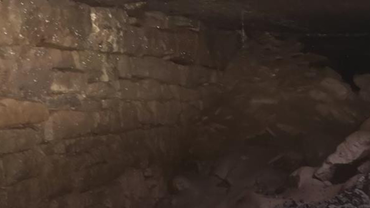 Elektrikçiler kablo değişimi için yaptıkları kazıda buldu. 900 yıldır gizli duruyordu