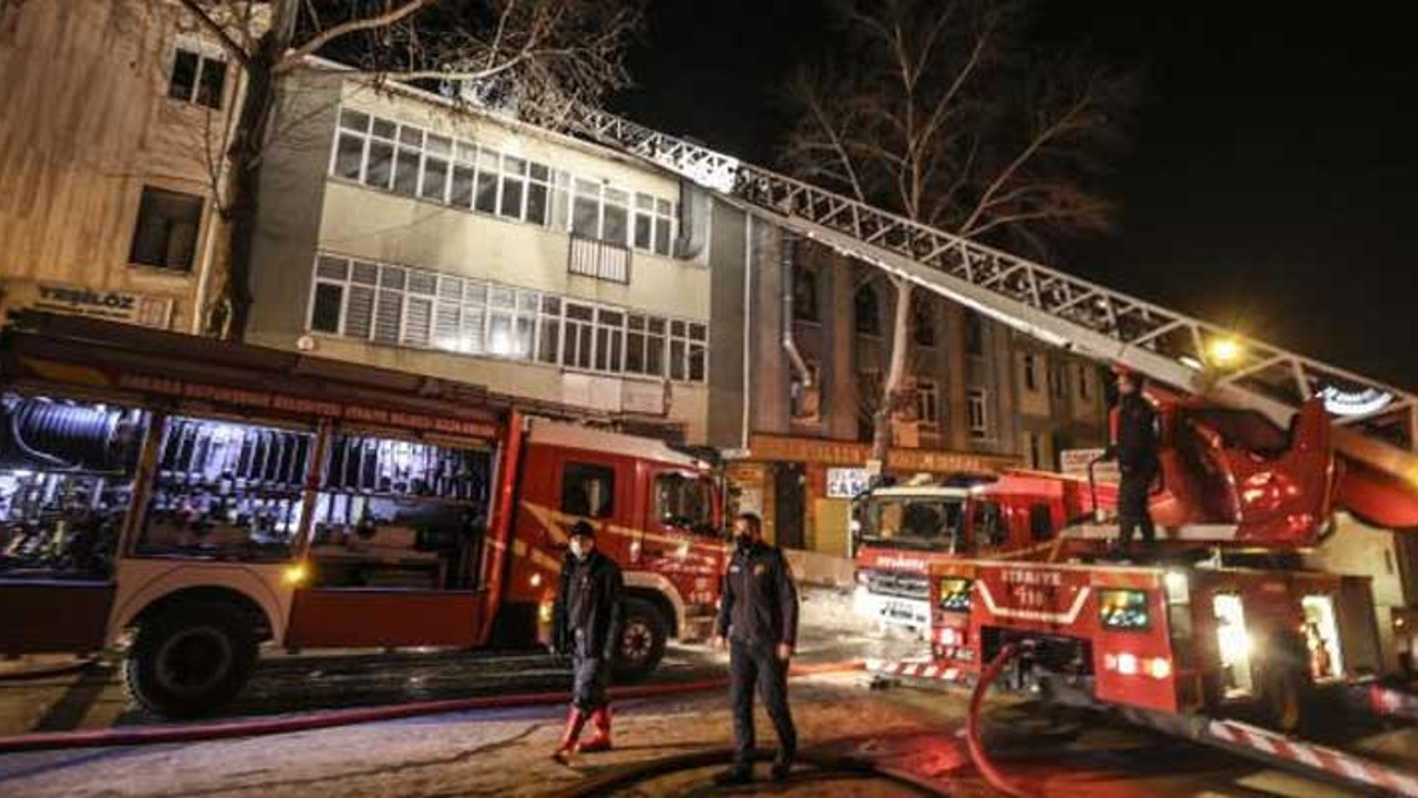 Ankara'da korkutan yangın (09 Mart 2021)