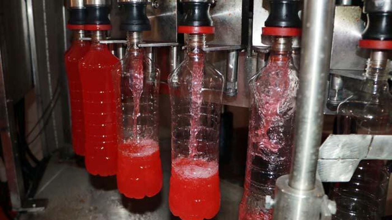 Pandemi döneminin yıldızı oldu. Kilo vermeden bağışıklığı kuvvetlendirmeye turşu suyunun bin bir çeşit faydası