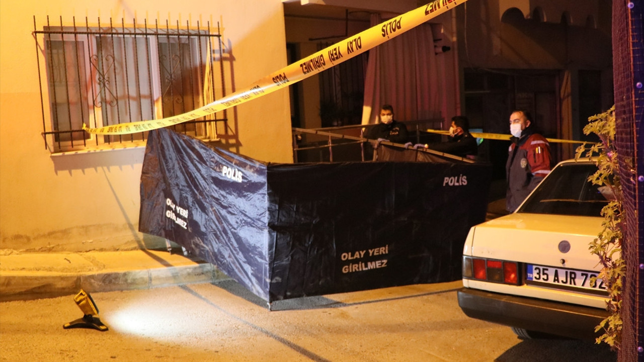 Sokak ortasında ceset bulundu