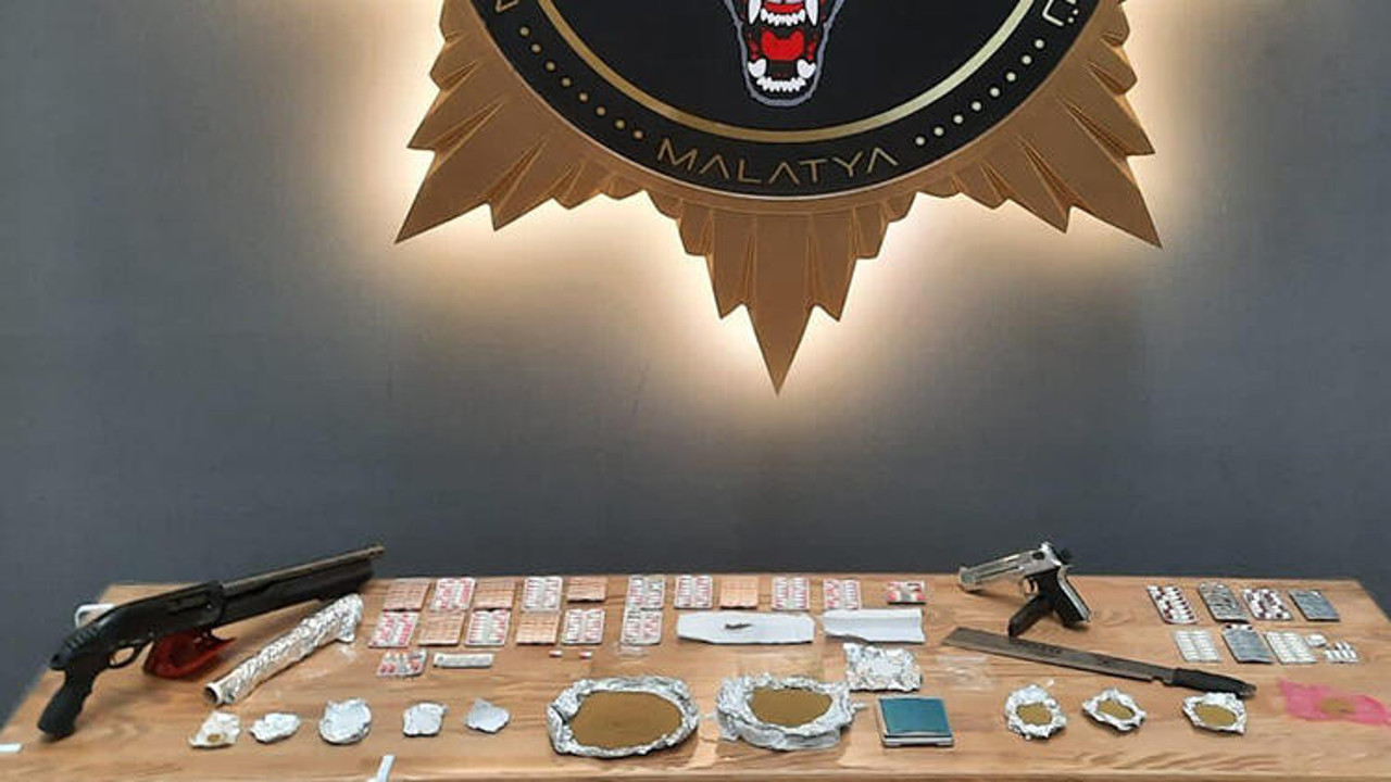 Uyuşturucu tacirlerine eş zamanlı operasyon