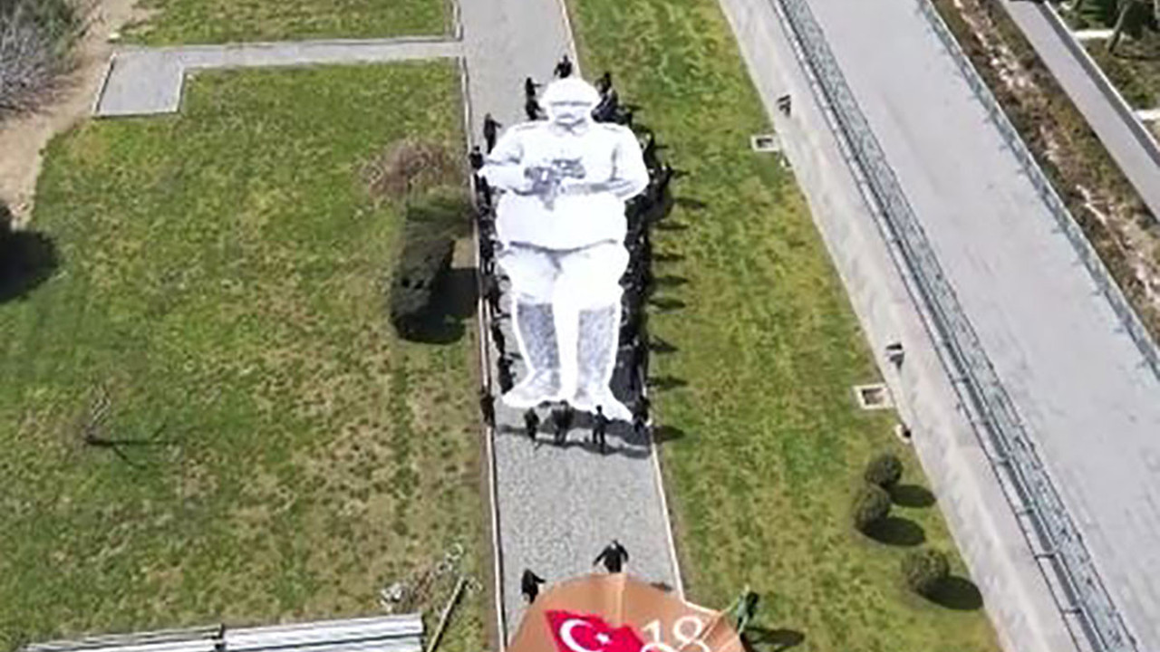 18 bin noktayla Atatürk portresi yaptılar
