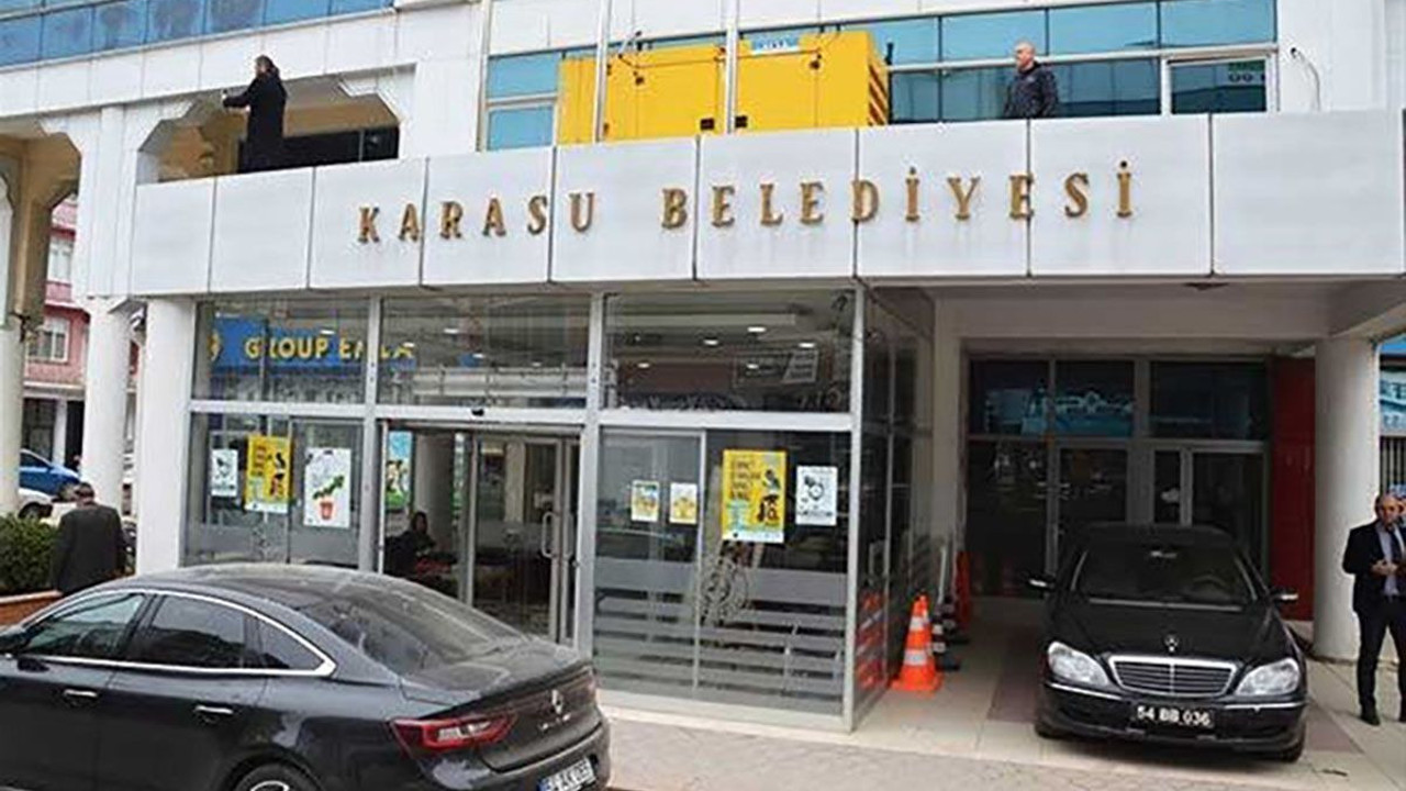 AKP’li belediyeden çalışanlarına tehdit: Borcunu öde yoksa işten atarım