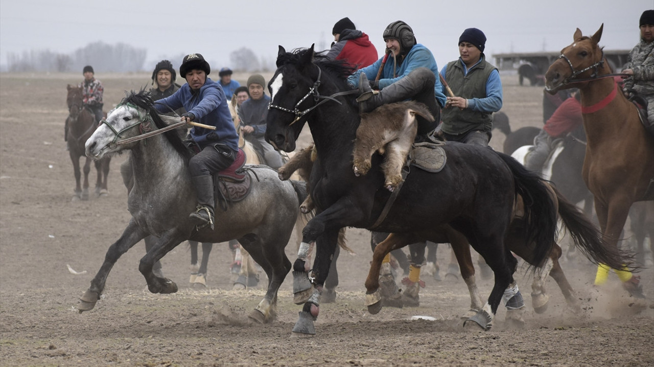 Kırgızistan'da Kökbörülü Nevruz kutlaması