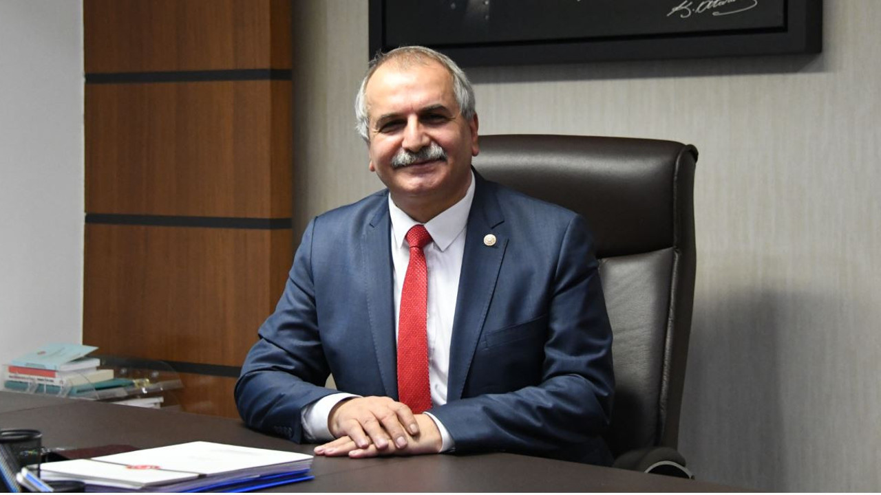 İYİ Partili Ahmet Çelik: Tanrı dağlarının eteklerinde, Orta Asya'nın bozkır düzlüklerinde, geçmişte, günümüzde, gelecekte, baharın gelişini simgeleyen Türk'ün Bayramıdır Nevruz