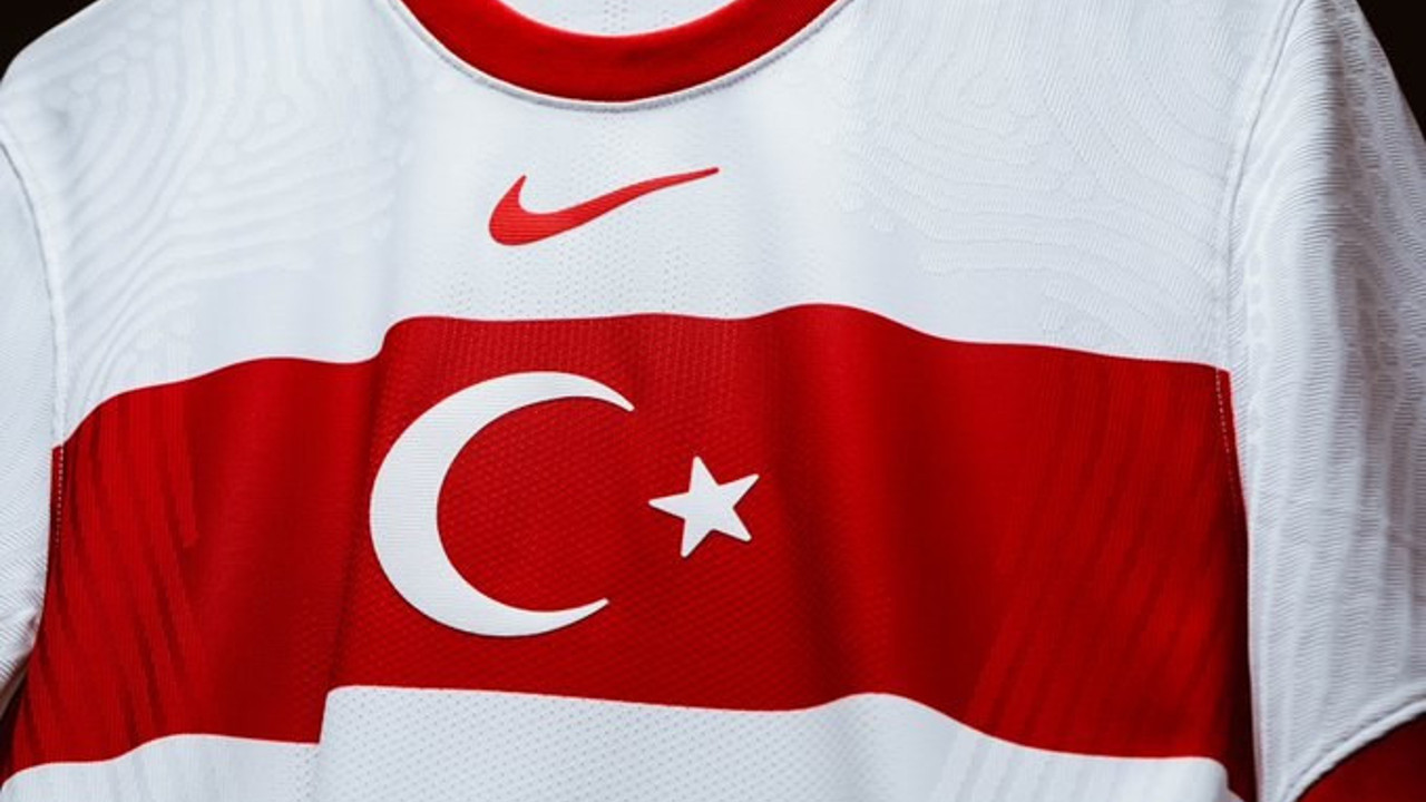 İki yıldız Milli Takım kadrosundan çıkarıldı. Türkiye Futbol Federasyonu açıkladı