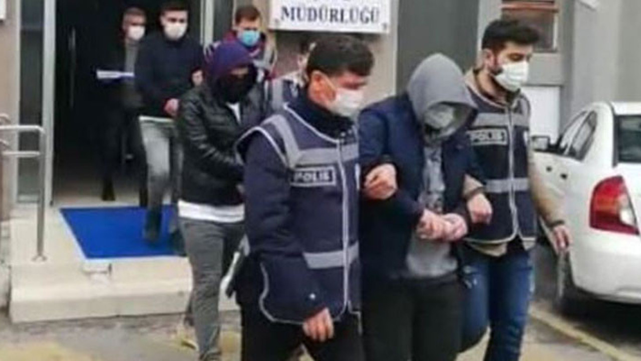 Lüks villa ilanıyla dolandırdılar. Kendisini 'Komiser Kemal' diye tanıtmış