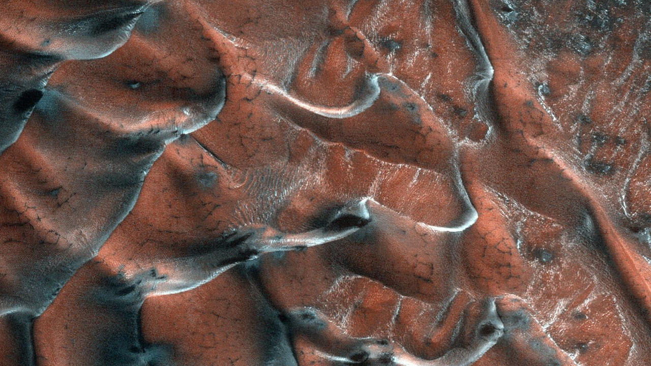 NASA Mars'tan büyük müjdeyi verdi. Görüntüleri 16 yıl önce gönderilen araç çekti