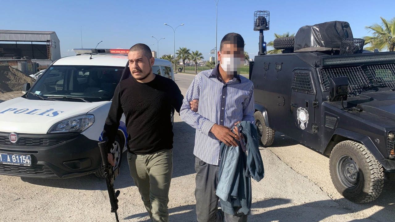 İncirlik Hava Üssü silahlar peş peşe ateşlendi. Polisler alarma geçti