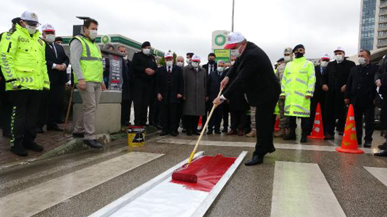 Bursa'da yaya geçitlerine 'kırmızı çizgi' uygulaması
