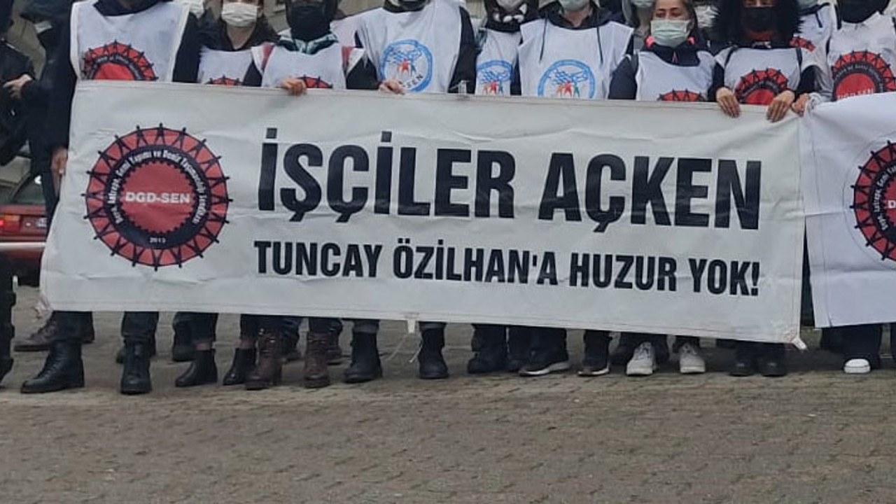 Migros işçileri Tuncay Özilhan'ın evinin önünde gözaltına alınmıştı. Kaymakamlıktan patronun mahallesinde eylem yasağı