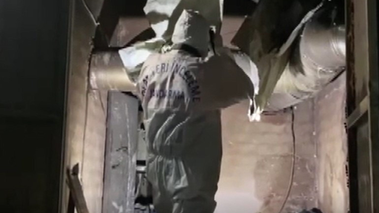 Binlerce tavuk yangında öldü