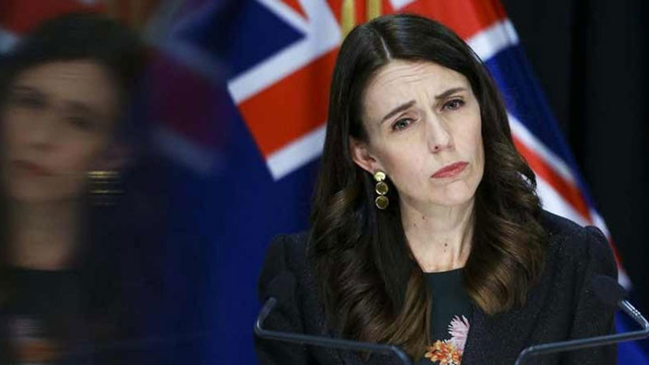 Asgari ücrete zam zenginlere yüksek vergi. Zenginden alıp fakire verecekler