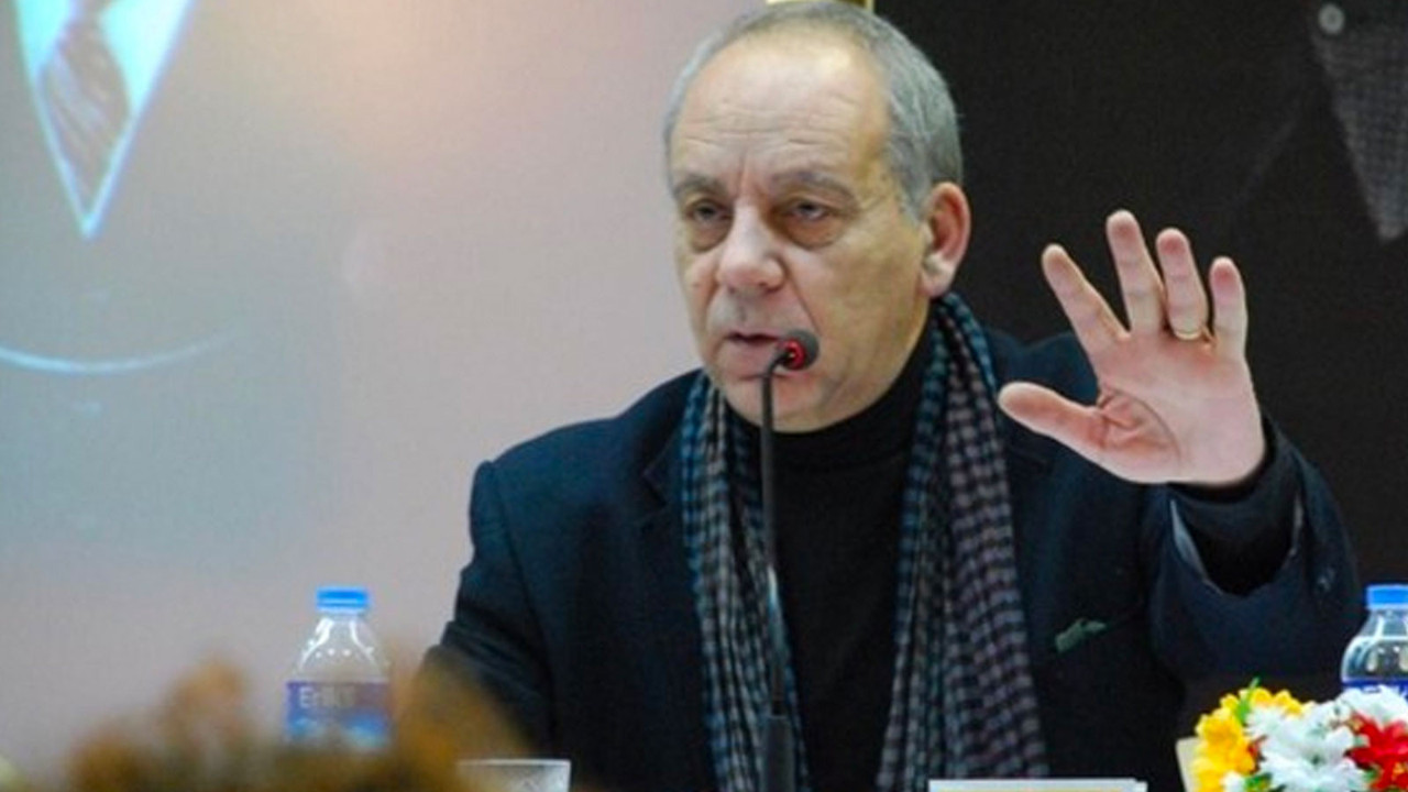 Uğur Dündar Bekir Çoşkun rüyama girdi o yazımı yeniden yayınlar mısın dedi. Cumhuriyet düşmanlarına efsane yazısıyla haykırdı