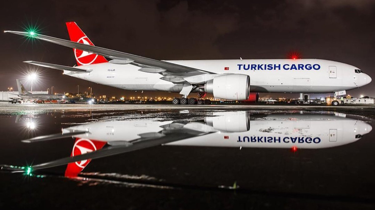 THY’nin 50 personeli Hong Kong’da mahsur kaldı Flaş…