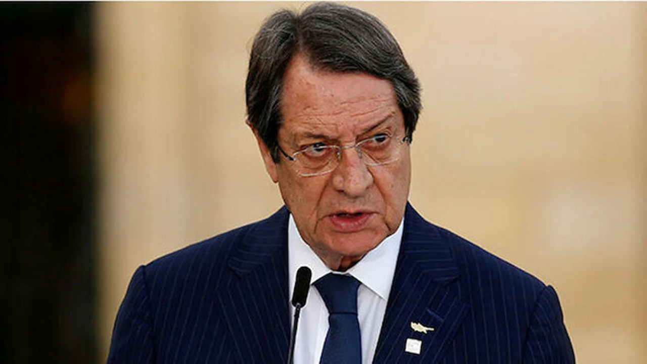 Rumların EOKA ruhu hortladı. Rum lider Türkleri katleden teröristlere övgü yağdırdı