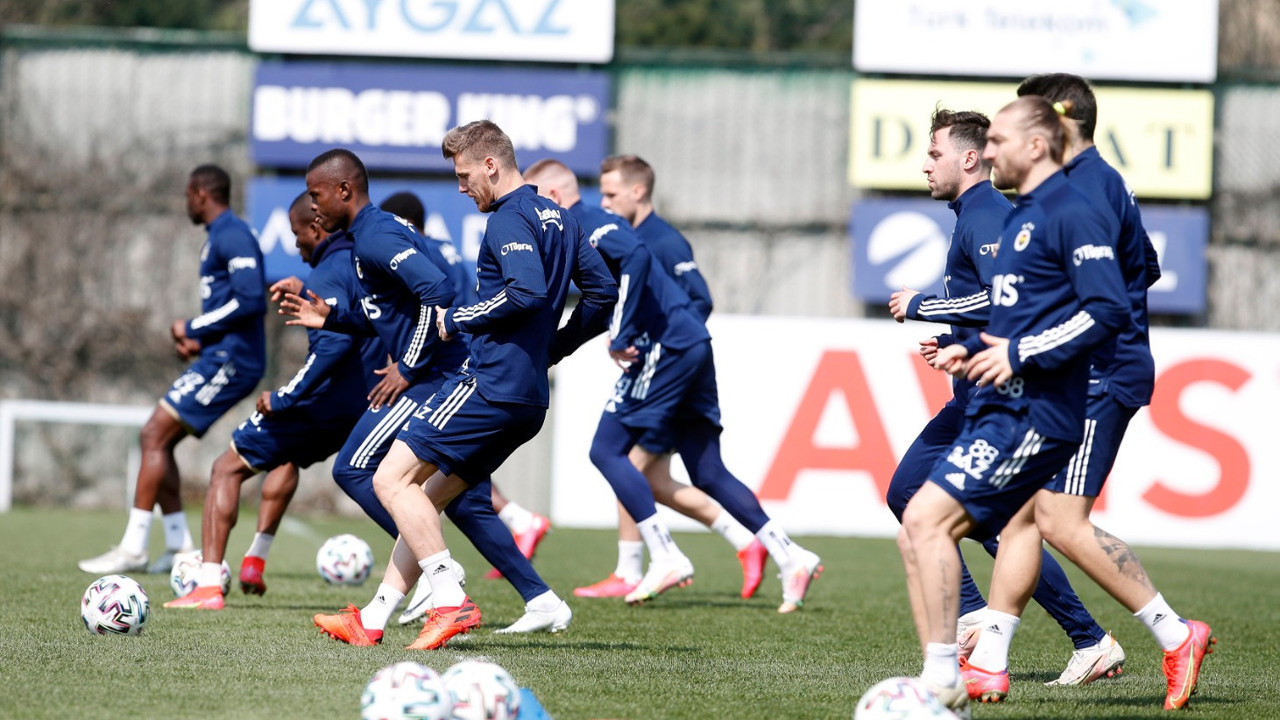 Fenerbahçe'de Gökhan Gönül'den sevindiren haber (03 Nisan 2021)