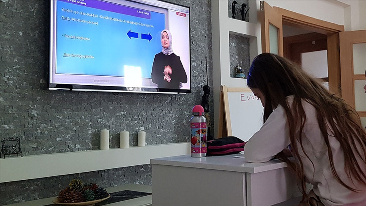 Ankara’da tam zamanlı uzaktan eğitim kararı