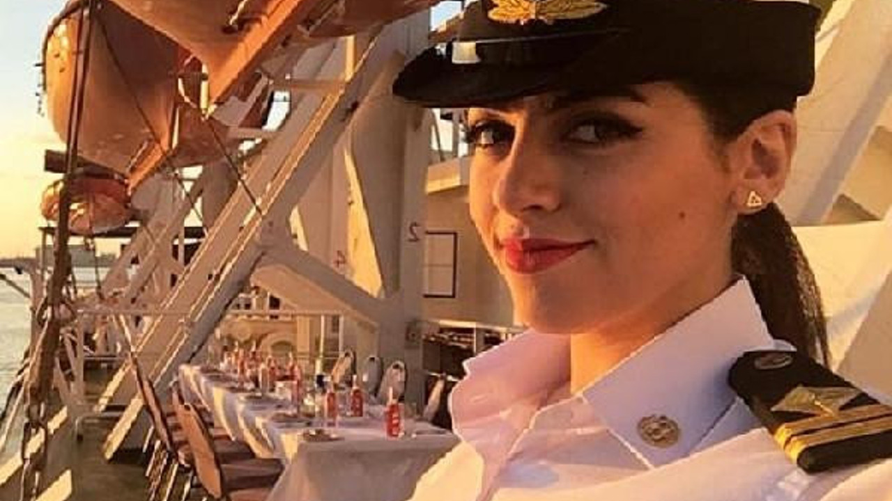 Mısır’ın ilk kadın kaptanı sessizliğini bozdu böyle isyan etti. Süveyş Kanalı’nı kapatan geminin faturası orada olmayan kaptana kesilmişti