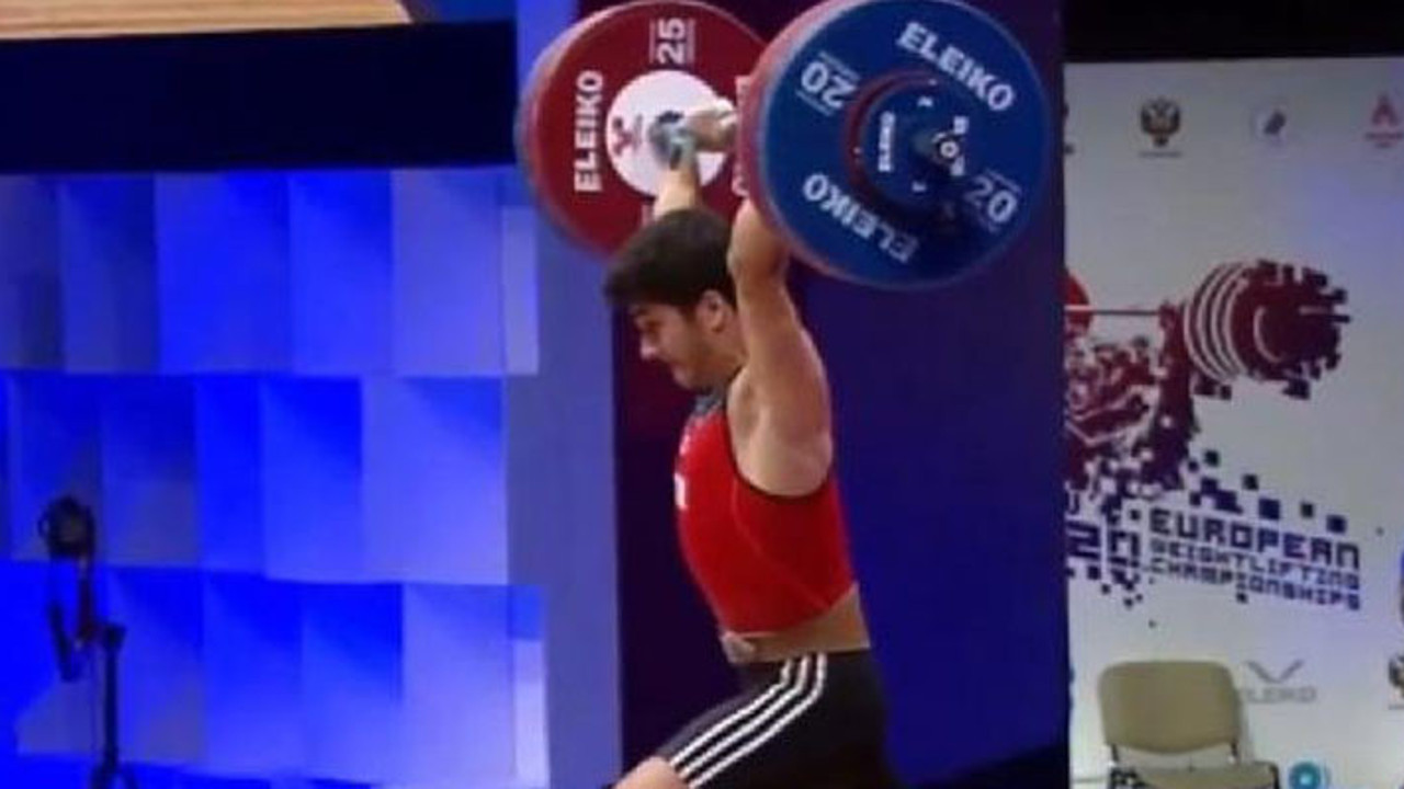 Milli halterci Furkan Özbek Avrupa şampiyonu oldu