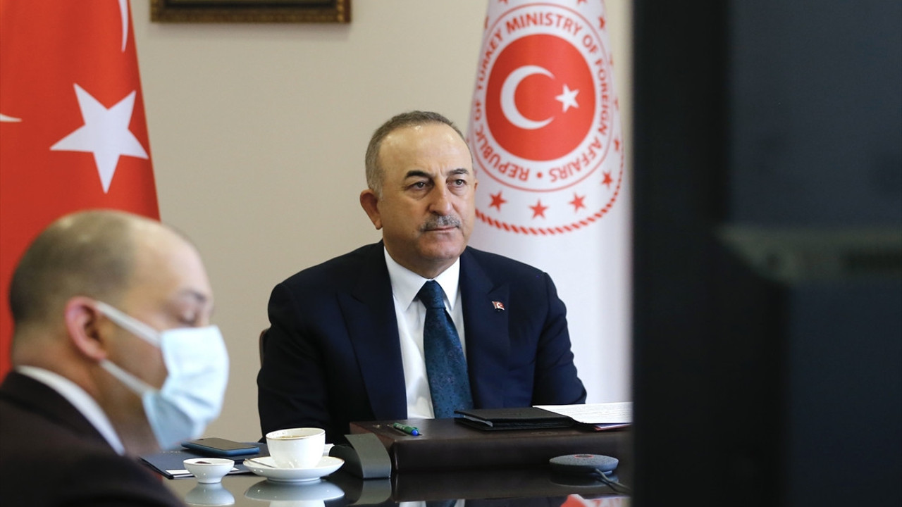 Çavuşoğlu D-8 Dışişleri Bakanları Toplantısı'nın açılışında konuştu