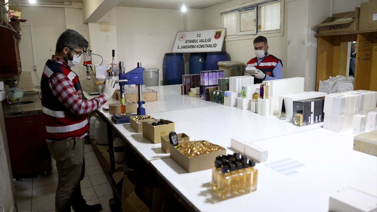 Bahçelievler'de dev sahte parfüm operasyonu