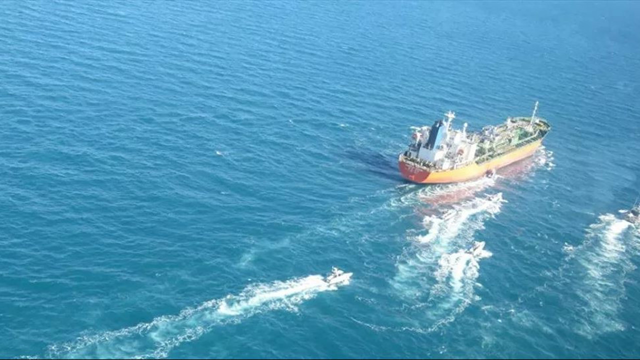 İran el koyduğu petrol tankerini serbest bıraktı