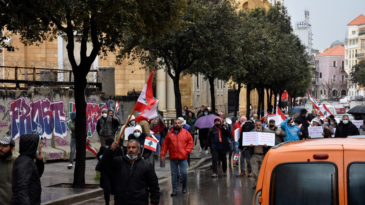Lübnan halkından siyasilere çağrı