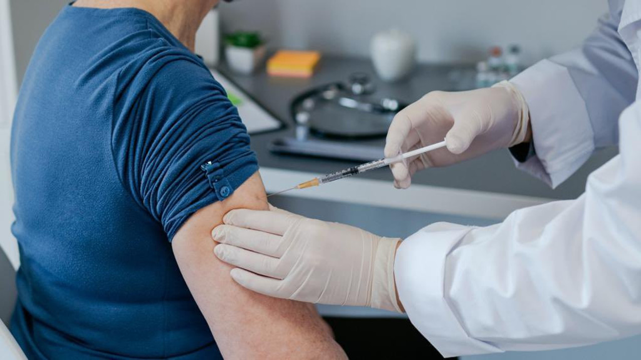 Vali Yerlikaya aşı olan kişi sayısını açıkladı