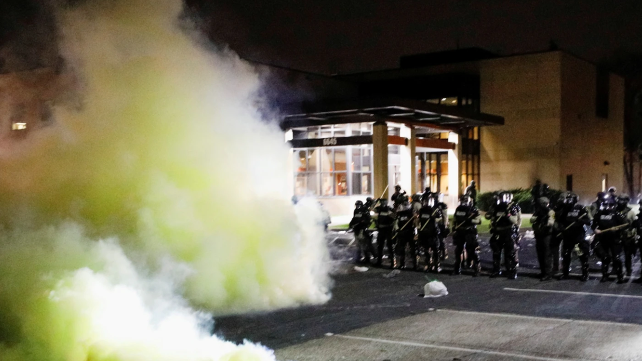 Bir siyahi daha polis tarafından vuruldu. Amerika'da eylemler yeniden başladı