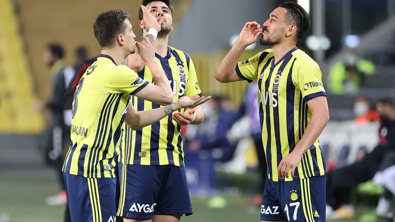 Fenerbahçe vazgeçmiyor