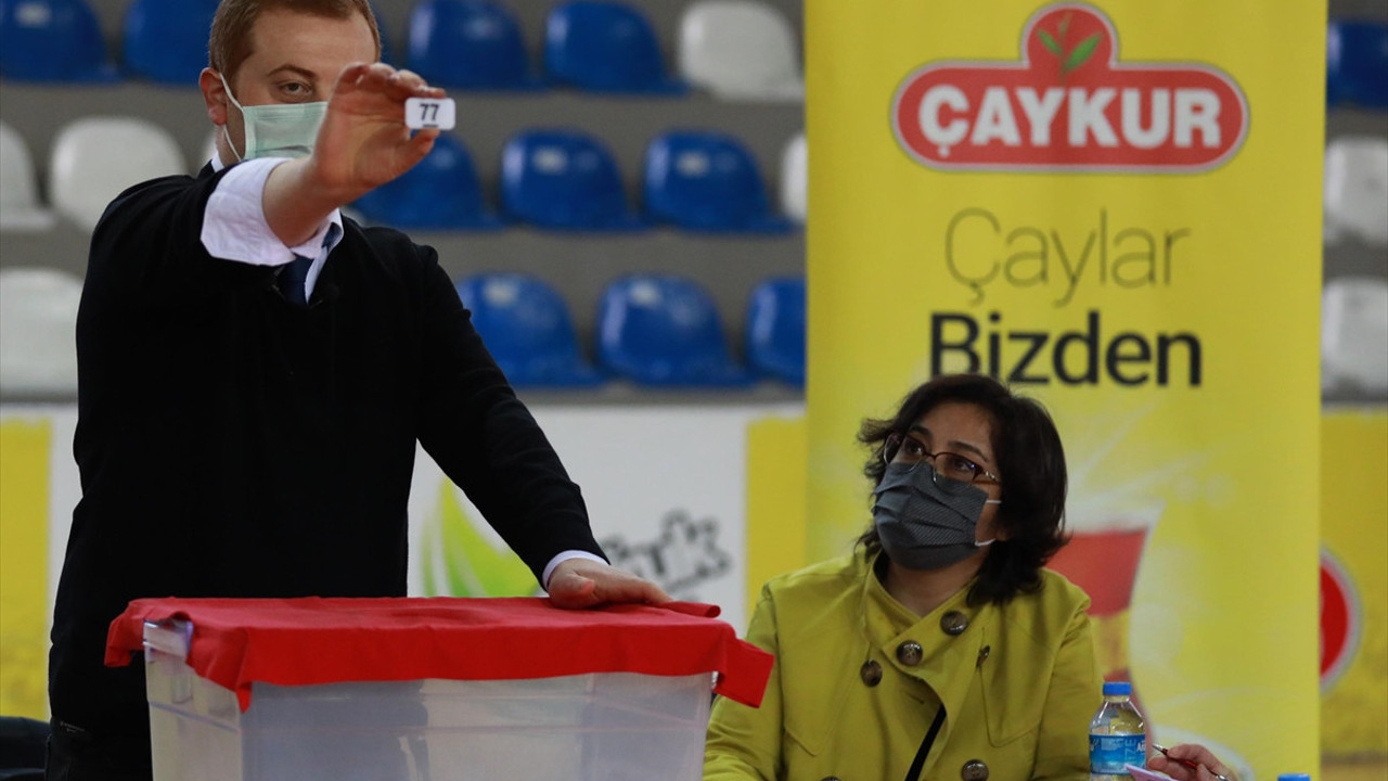 ÇAYKUR’un 300 kişilik ilanına 35 bin başvuru. Zarar üstüne zarar açıklamıştı