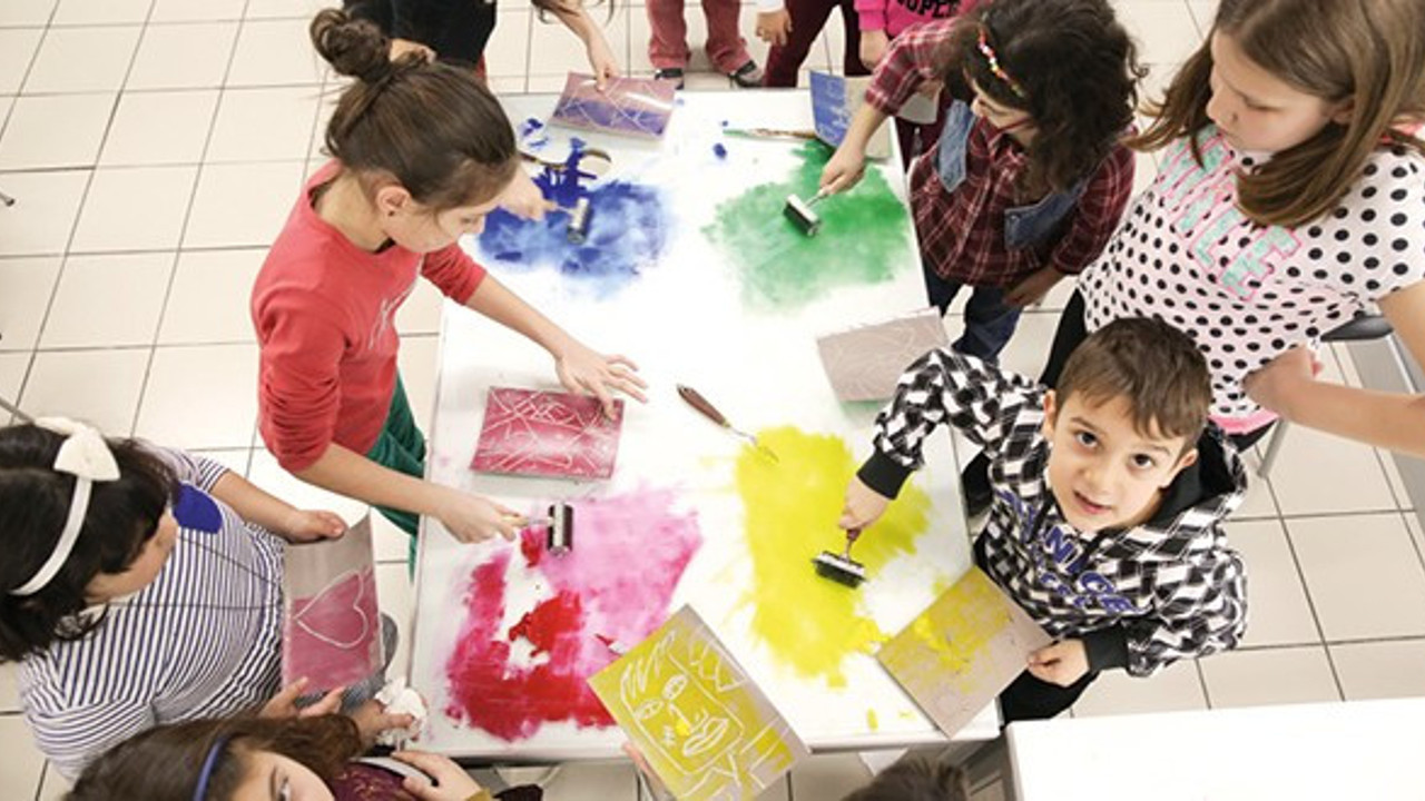 Akbank Sanat'tan 23 Nisan'a özel sürpriz