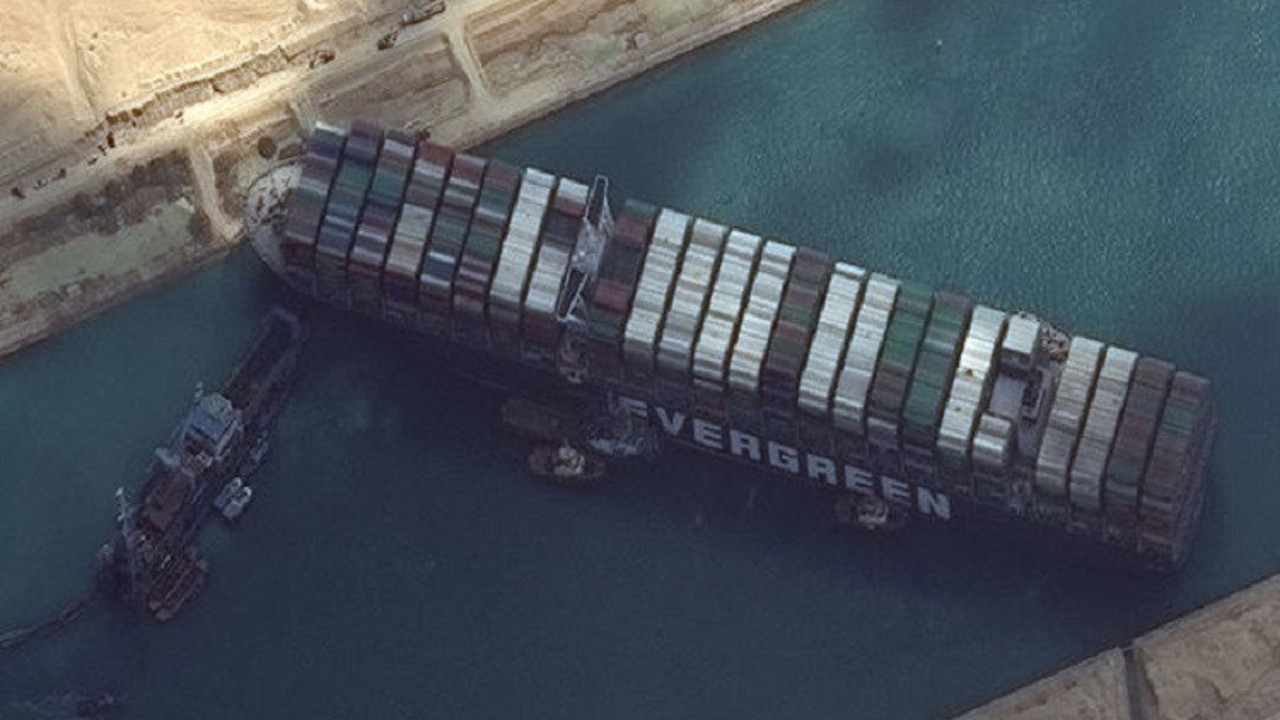 Krize neden olmuştu. Süveyş'e sıkışan gemiyle ilgili yeni gelişme