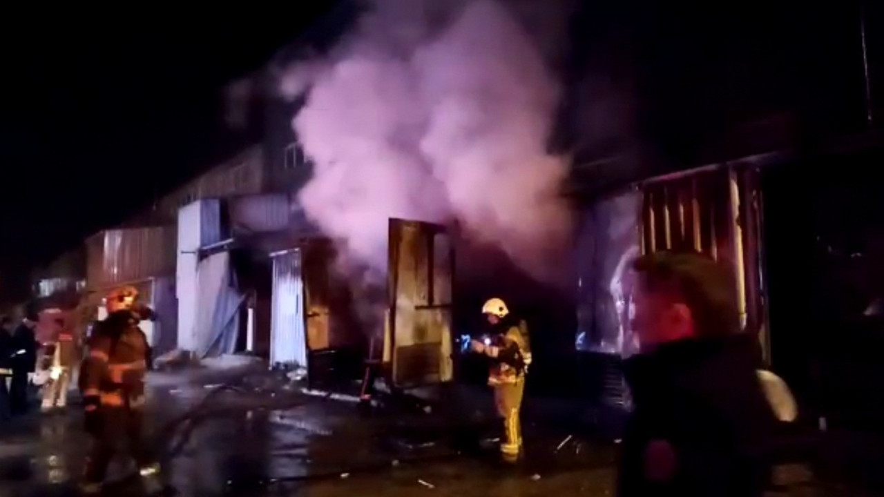 Mobilya fabrikasında korkutan yangın