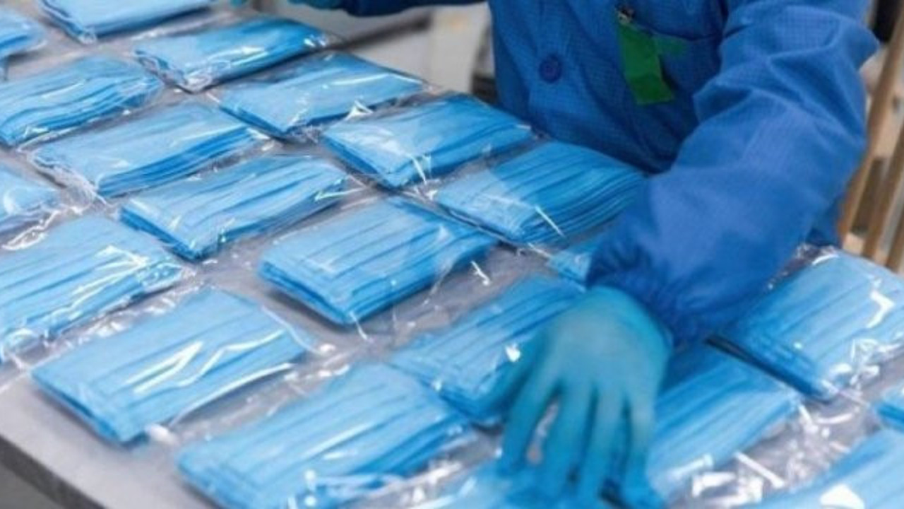 Hibe maskelerdeki skandal rant çarkı ortaya çıktı. Kaliteli maskeler yurt dışına, kalitesizler ise Türk halkına