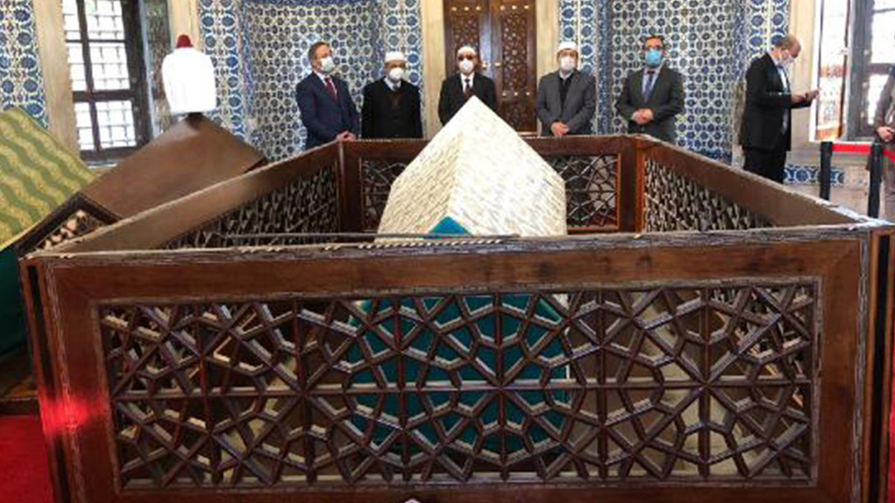 Hürrem Sultan mezarı başında anıldı (15 Nisan 2021)