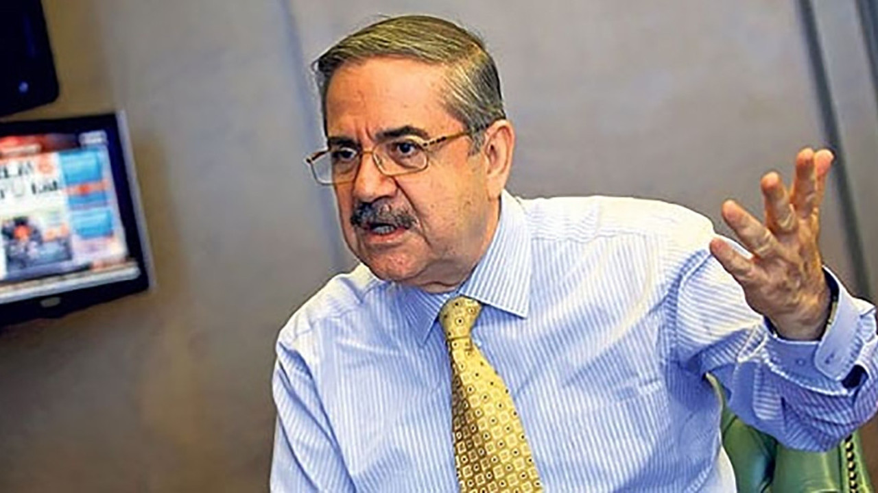 Karar yazarı Taha Akyol yazdı. Montrö'yü yırtarak Boğazlar'dan geçmeyi Hitler ve Stalin bile göze alamamıştı