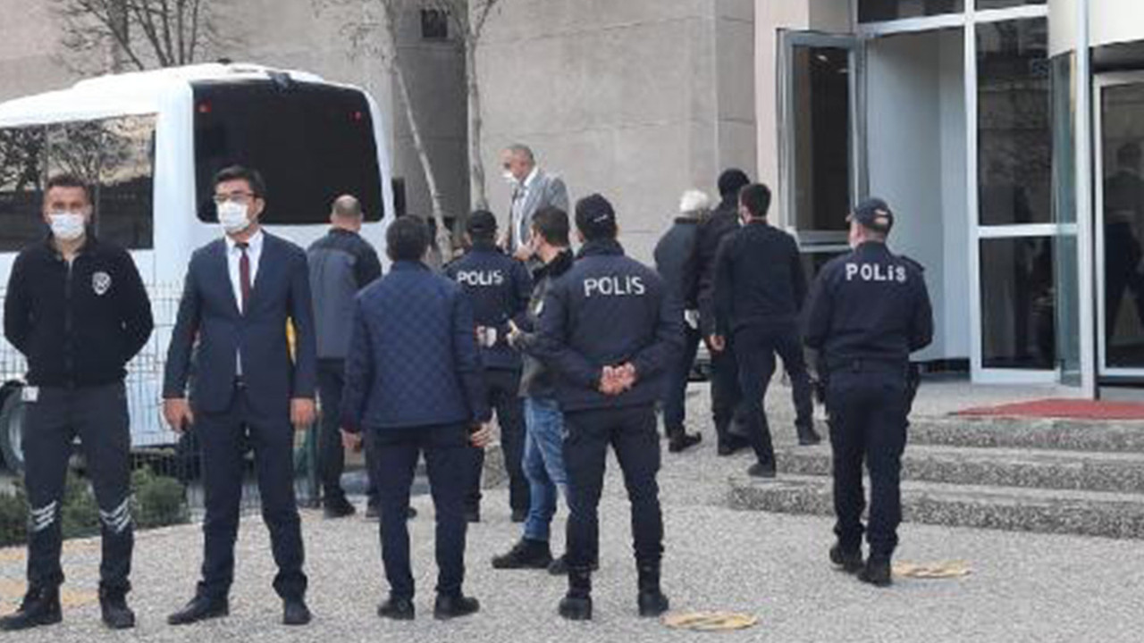 Bildiri soruşturmasında 7 kişi daha ifadeye çağrıldı