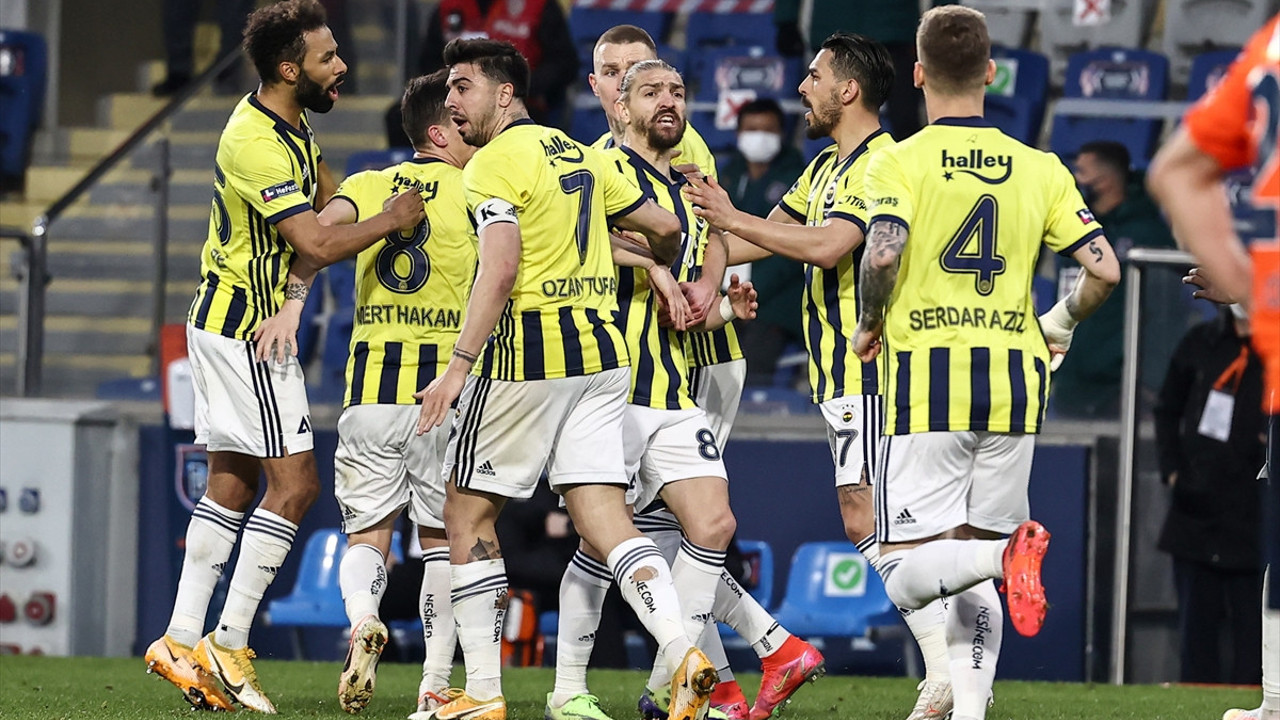 Fenerbahçe'de Altay yoksa Harun var
