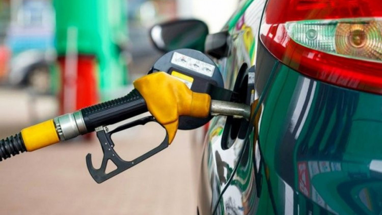 Benzin ve motorine 20 Nisan'dan itibaren büyük zam