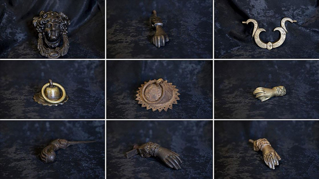 Kapı tokmaklarıyla böyle mesajlaşıyorlarmış