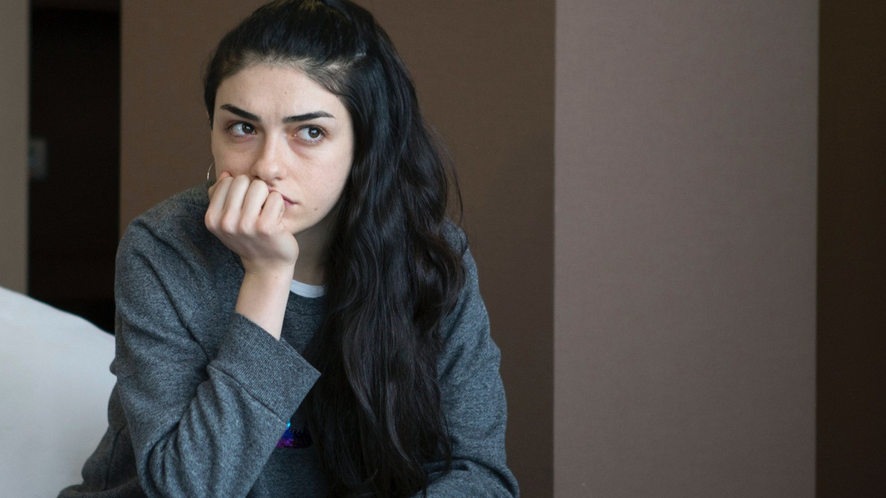 Oyuncu Hazar Ergüçlü'den skandal 1915 paylaşımı. İşte sildiği paylaşım